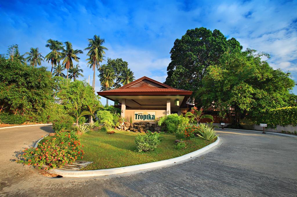 Hotel Tropika Davao City Eksteriør bilde