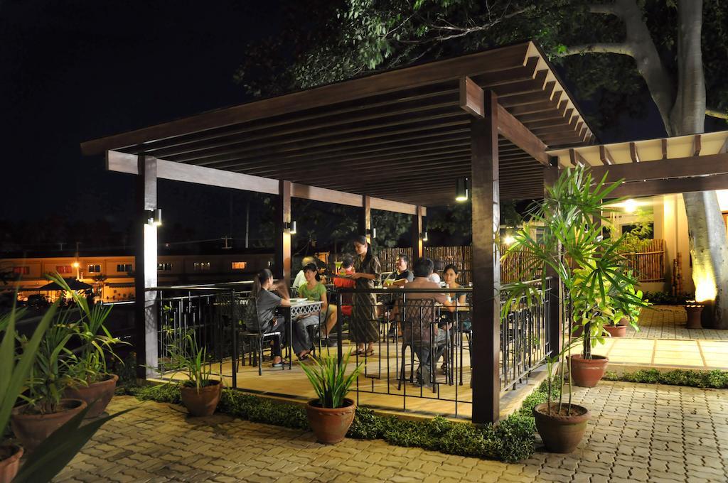 Hotel Tropika Davao City Eksteriør bilde